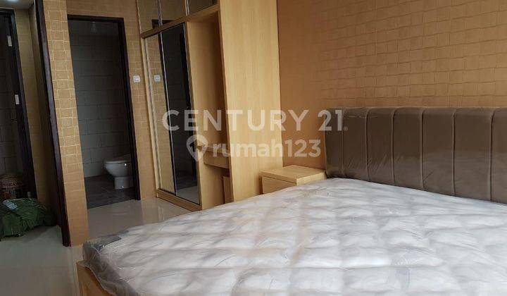  DiSewakan Apartemen Lexington 2 BR Full Furnished Siap Huni 2