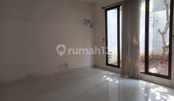 Dijual Rumah 2 Lantai 4+1 Kamar Tidur Sutera Palmyra Alam.sutera 2