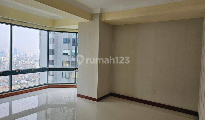 For Sale Apartment Taman Anggrek 3 Bedroom , Pool View, Strategic Location. Strata Title. 1