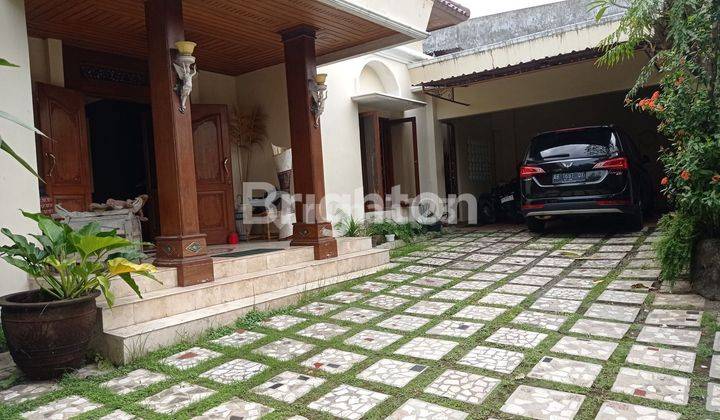 RUMAH MEWAH FULL FURNISH SIAP HUNI COCOK UNTUK HOMESTAY DI KAWASAN WISATA YOGYAKARTA 1