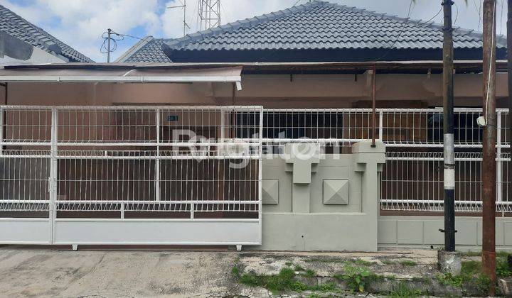 RUMAH LUAS 1,5 LANTAI  SIAP HUNI DAN TERAWAT DI SOLO BARU 2