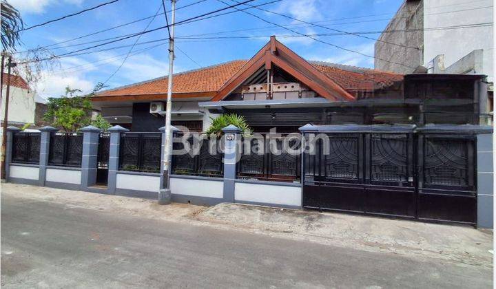 RUMAH FULL FURNISH SANGAT TERAWAT DI TENGAH KOTA SOLO 1