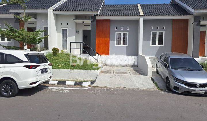 RUMAH BARU GRESS SIAP HUNI DI PERUMAHAN CLUSTER JERUK SAWIT 1