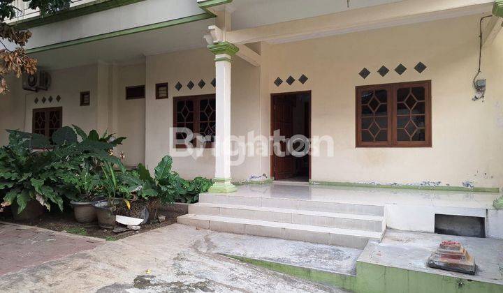 RUMAH 2 LANTAI BELAKANG RS DR. OEN KANDANG SAPI SOLO 2