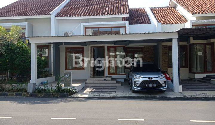 RUMAH CANTIK FULL FURNISH SIAP HUNI TINGGAL BAWA KOPER DI COLOMADU 1