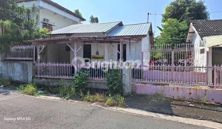 HITUNG TANAH SAJA, RUMAH LAMA DI MOJOSONGO - SURAKARTA 2