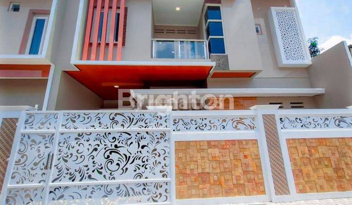 RUMAH BARU 2 LANTAI DI TENGAH KOTA SOLO  1
