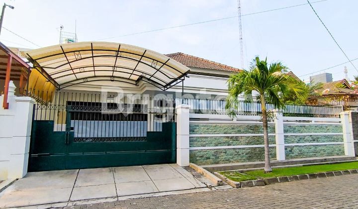 RUMAH LUAS 2 LANTAI SANGAT TERAWAT DI SEKTOR 1 SOLO BARU RUMAH LUAS 2 LANTAI SANGAT TERAWAT DI SEKTOR 1 SOLO BARU
