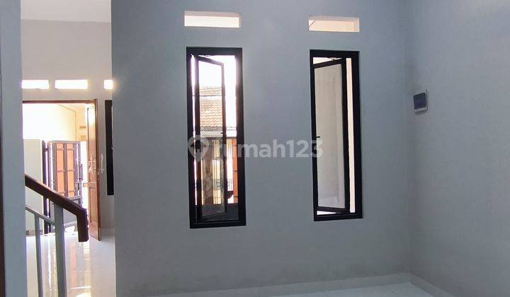 Rumah 2 lantai Poris Indah (brand new), siap huni, bonus 2 unit AC 2