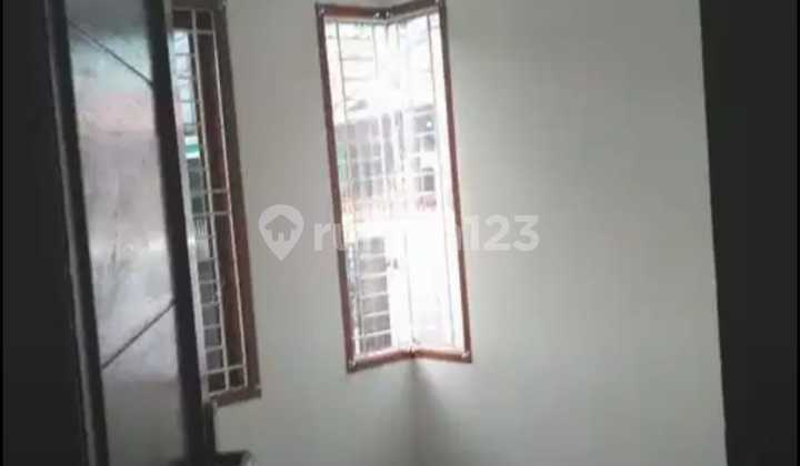 Rumah Cluster Cipondoh, Siap Huni, Bisa Kpt