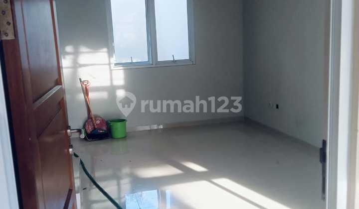 Rumah 2 Lantai Green Bintaro Indah, Siap Huni 2