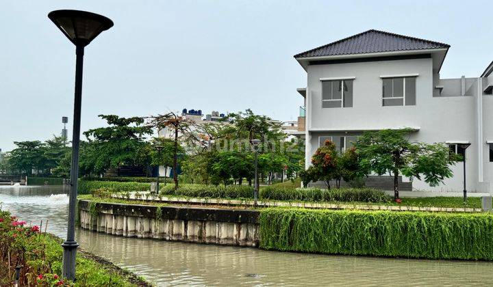 Rumah Cantik 2 Lantai, Golf Island Pik, Harga Murah 2