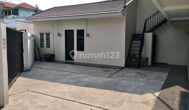 Rumah Kontrakan 2 Lantai, 15 Unit Kamar, Siap Pakai 2