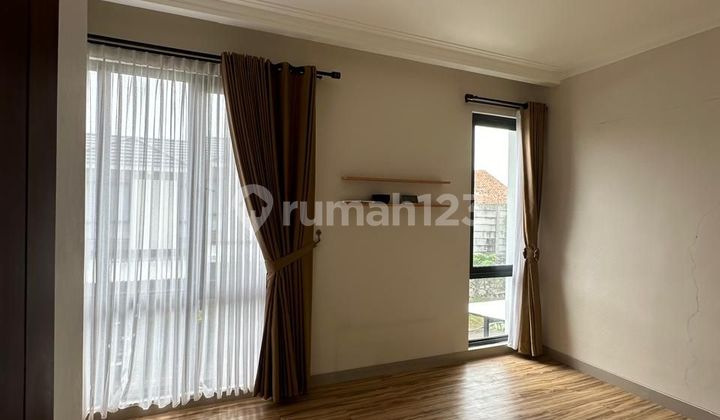 Disewakan Rumah Kota Wisata Cluster Baru  2