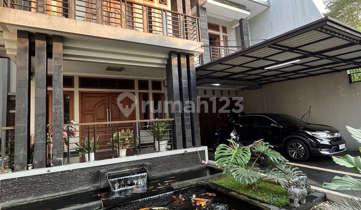 Dijual Rumah Luas 2 Lantai Ada Pool Di Bintaro