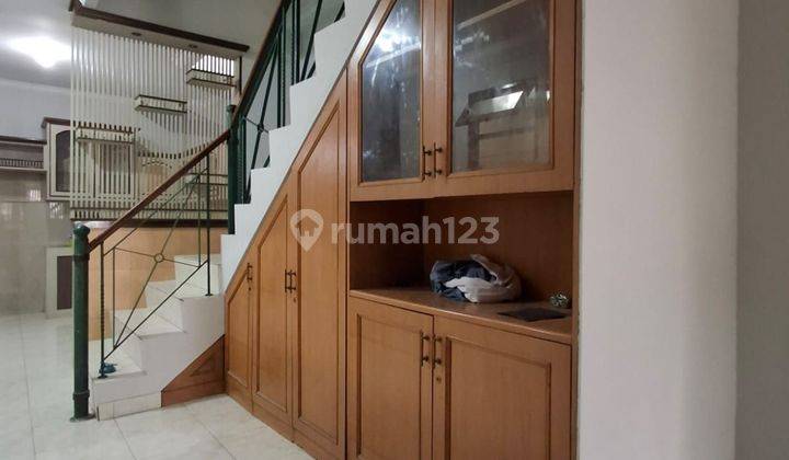 Disewakan Rumah Baru Renovasi Di Cengkir, 2.5lantai, Siap Huni 1