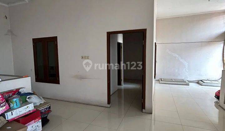 Rumah dijual siap huni dan kondisi bagus  di Cipinang Elok. 2