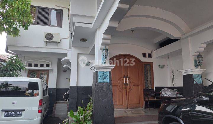 Dijual rumah bagus di tengah kota - Utan Kayu. 2