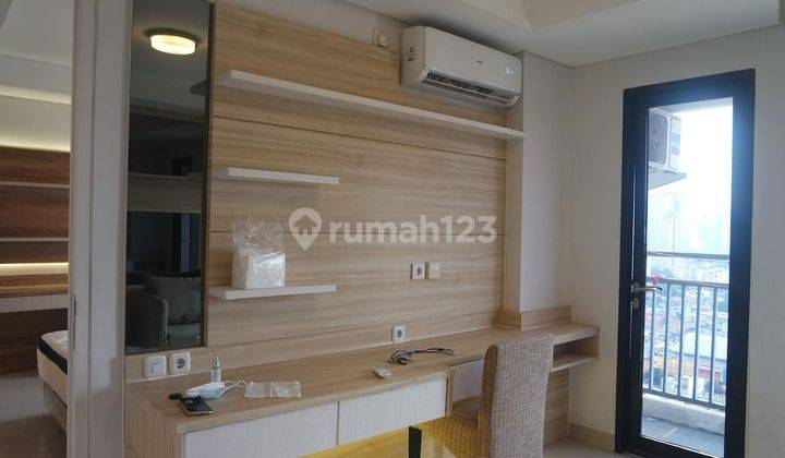 Dijual Apartemen di Kebayoran Icon,  2 studio unit connected. 2