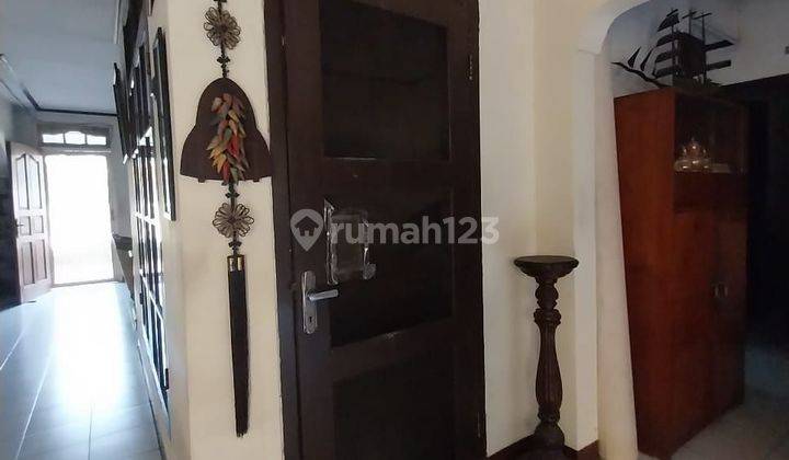 Dijual rumah di Cempaka Putih, siap huni, 2 lantai 2