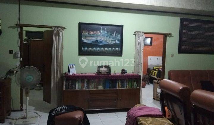 Jual Cepat Rumah Siap Huni 2 Lantai  Di Cipinang 1