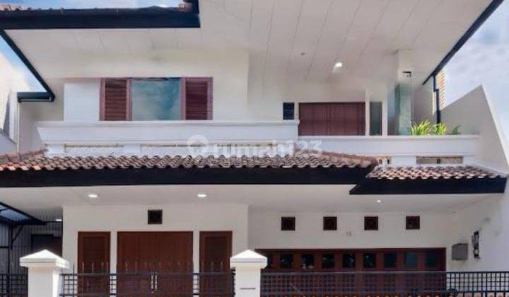 Disewakan Rumah Luas 2lantai Di Tebet 1