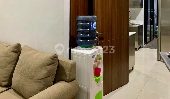 Selling a Nice 7x18m² House in Tulodong SCBD @6.6M 2