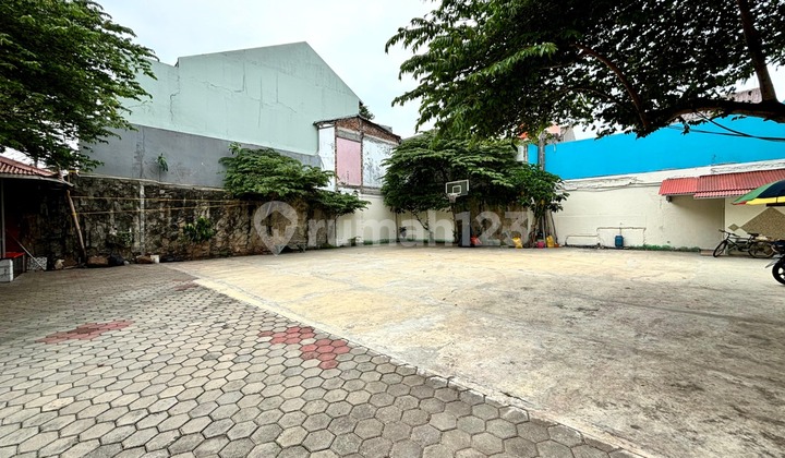 Land for Rent in Tebet Raya Suitable for Business