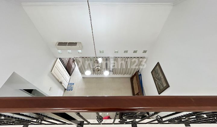 Dijual Rumah Full Furnished di Raffles Hills