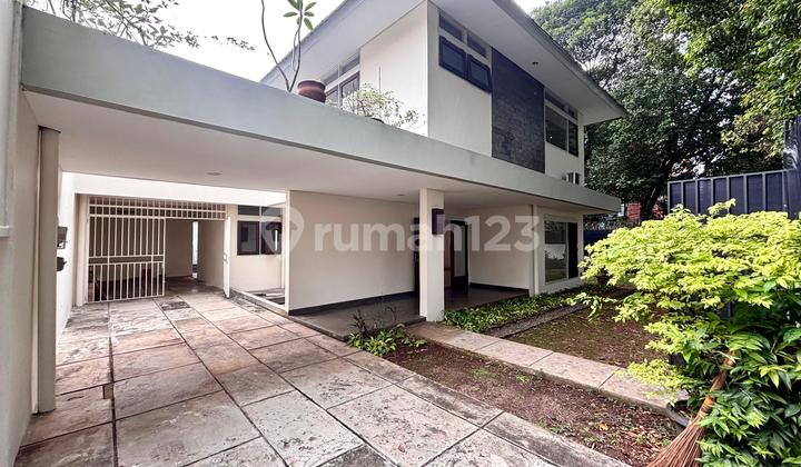 Diaewakan Rumah Rapi 2lantai Di Menteng Dalam 2