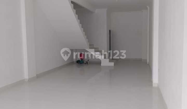For Rent: Brand New Shop House on Alternative Cibubur Street 2