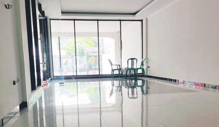 For Sale: Brand New Connected Shophouses in Jatinegara