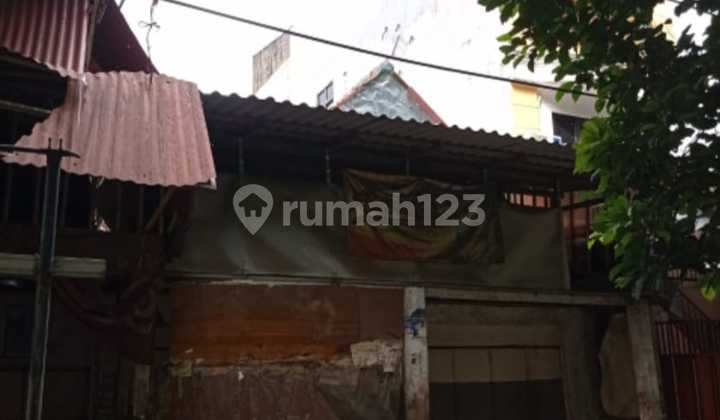 Dijual Rumah Hitung Tanah Posisi Depan Taman Dijual Rumah Hitung Tanah Posisi Depan Taman