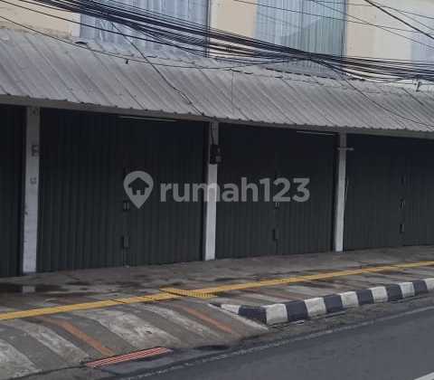 For Rent Shop House in Depok - Jl. Kartini
