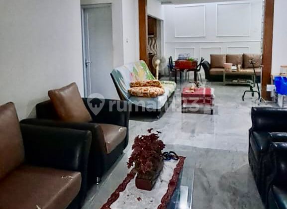 Dijual Rumah 2Lantai di Kota Wisata 2