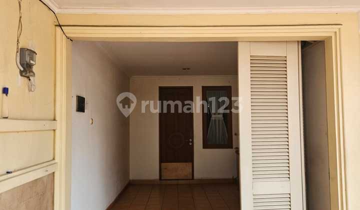 Dijual Rumah 2 Lantai di Janur Kuning - Kelapa Gading 1