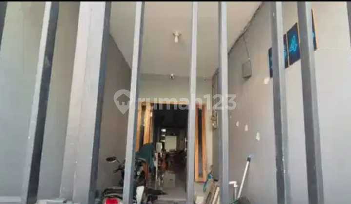 For Sale 3-Story House in Tanjung Priok Ready to Occup