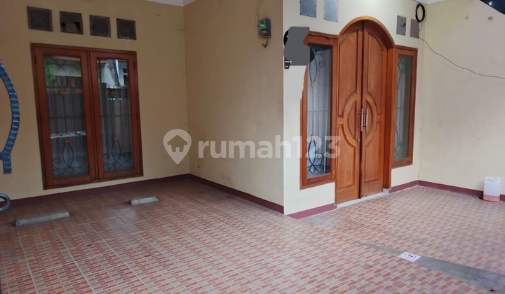 Disewakan Rumah Rapi 1.5lantai Di Pulo Asem 1