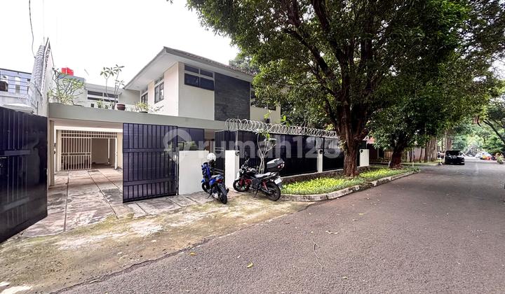 Diaewakan Rumah Rapi 2lantai Di Menteng Dalam