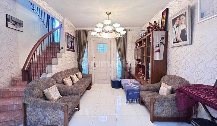 Dijual Rumah Cantik 2lantai Di Raffles Hills 1