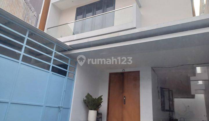Jual Cepat Rumah Mewah 2lantai Full Furnished Beserta Kios 2