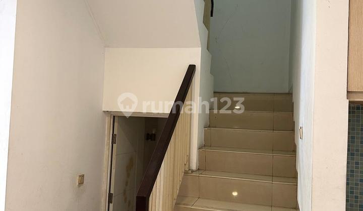 Jual Rumah Golf Lake Residence Cengkareng Rapi Siap Huni 2