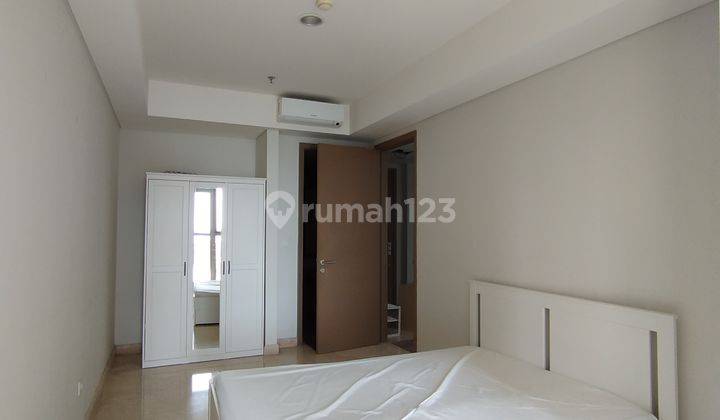 kamar tidur disewakan apartemen gold coast furnished
