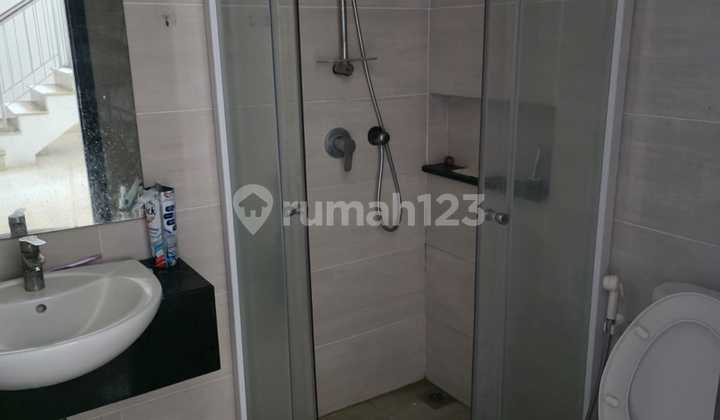 Disewakan Rumah Golf Island Unfurnished Cluster Bagus Rapi 2