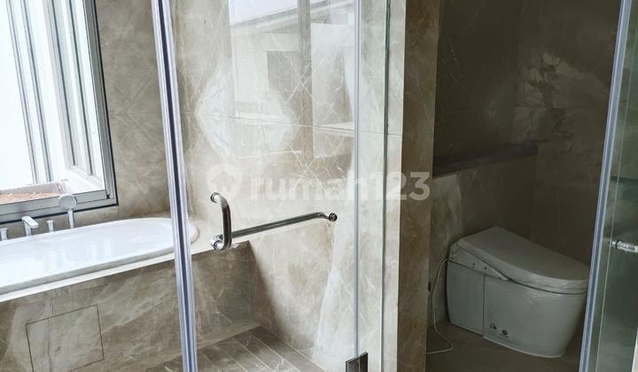 Jual Rumah Golf Island Chopin Signature Cluster Exclusive Aman Row Jalan Lebar