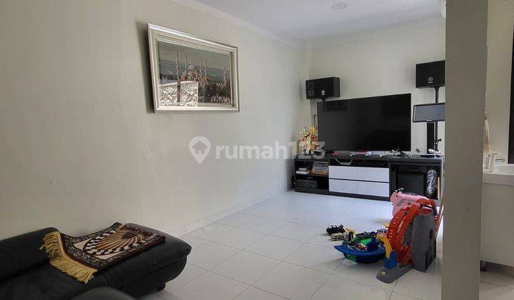 Rumah Siap huni hadap taman 1