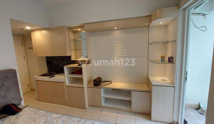 Dijual apartemen springlake Sumarecon Bekasi furnished  2