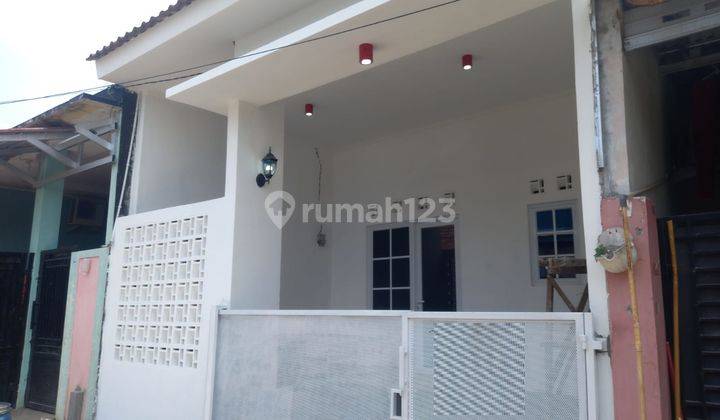 Rumah Bagus Unfurnished di Bekasi Timur Regency, Bekasi C0025 1