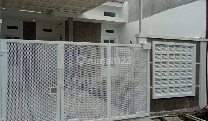 Rumah Bagus Unfurnished SHM di Kirana Cibitung, Bekasi k1215  1