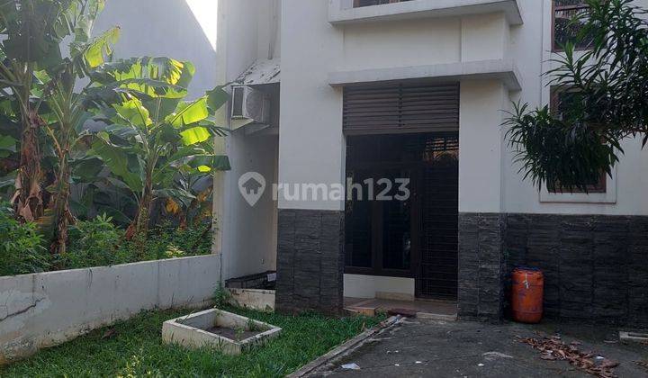 Rumah 2 Lantai Bagus HGB di Jatinegara Baru, Jakarta Timur b0202  1